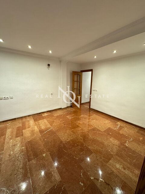 85 sqm flat for sale in Xirivella