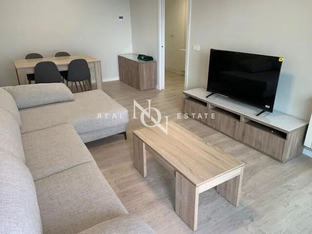 95 sqm flat with terrace for rent in València