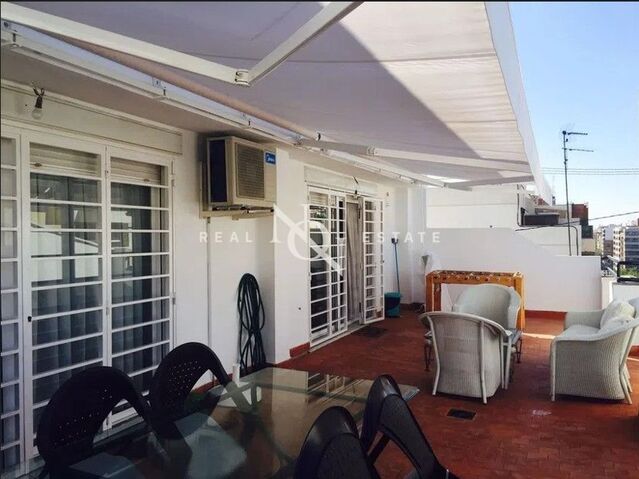 120 sqm attic with terrace for rent in Arrancapins, València