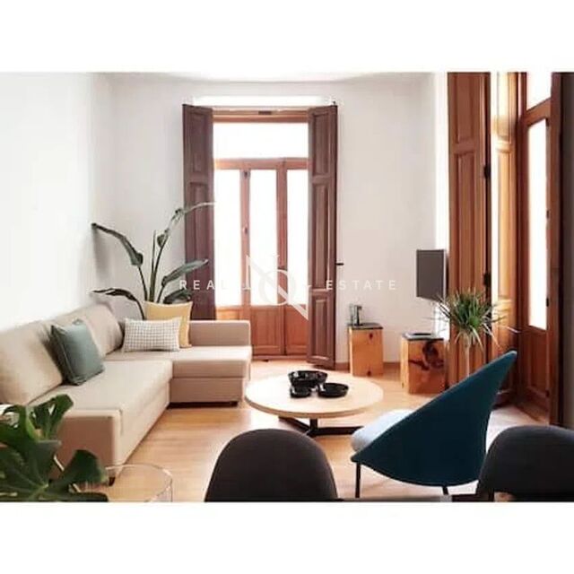 75 sqm flat for rent in El Mercat, València