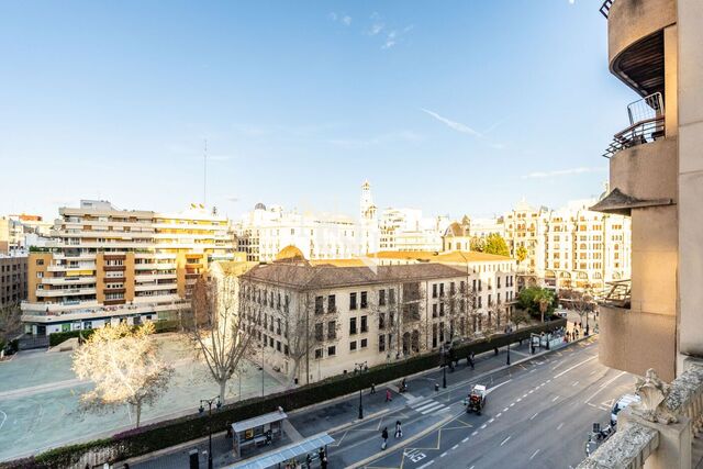 163 sqm duplex with views for sale in Sant Francesc, València