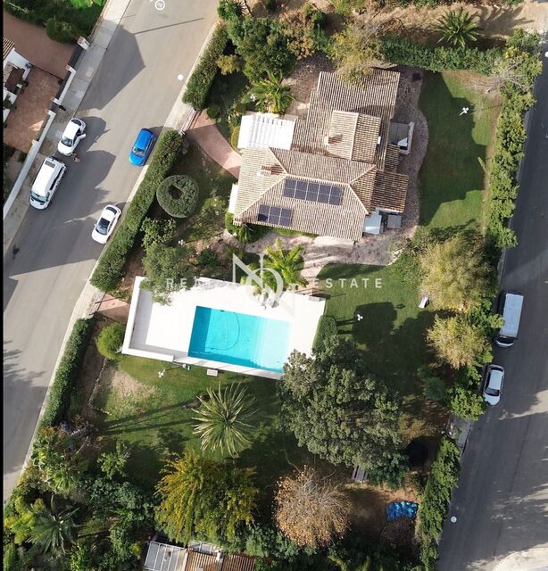 409 sqm house with pool and views for sale in Bétera