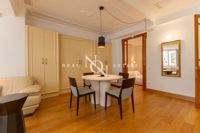 120 sqm flat with views and terrace for rent in La Petxina, València