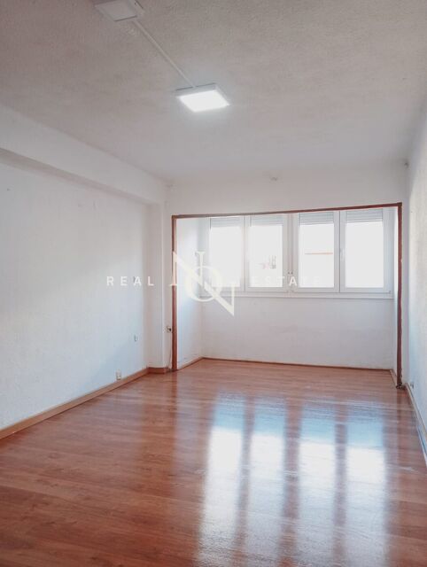 85 sqm flat for rent in València