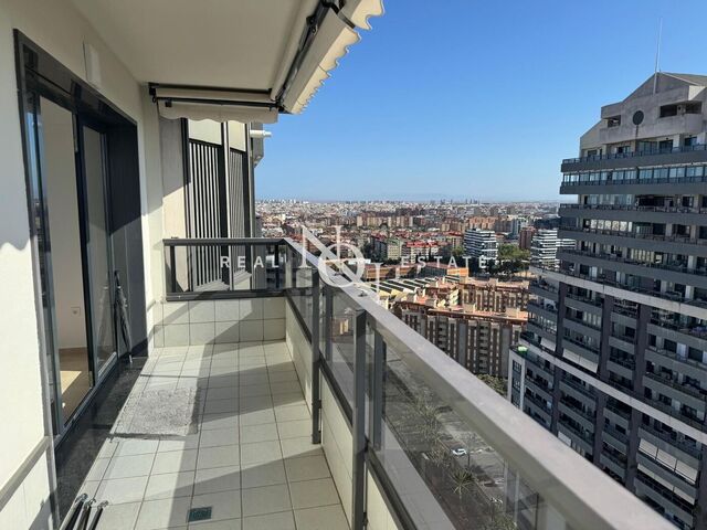 Appartement de 100 m2 avec vues et terrasse à vendre à Santa Pau, València