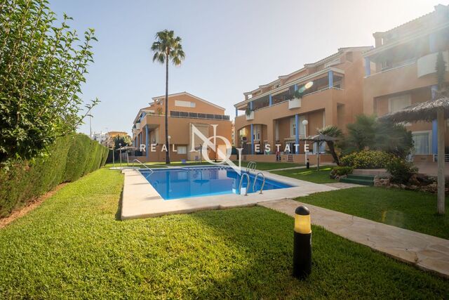 Duplex de 135 m2 amb piscina i terrassa en venda a Montañar - El Arenal, Jávea