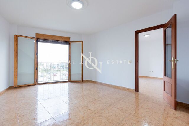 Haus von 270 m2 mit ansichten zum verkauf in Centro - El Castillo, Sagunto