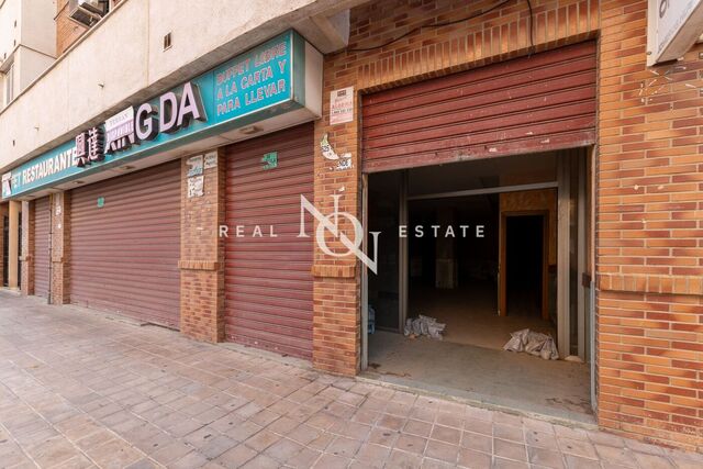 740 sqm commercial for sale in Silla